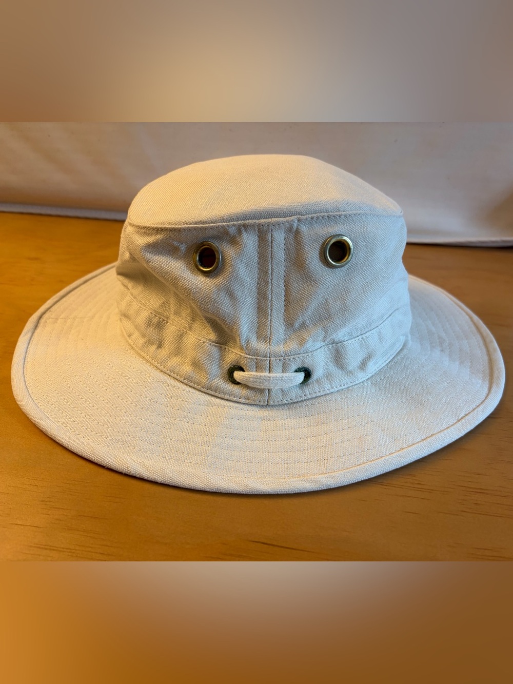 Tilley Hemp Adventure Hat TH5 in Natural, Size Medium 7-1/4